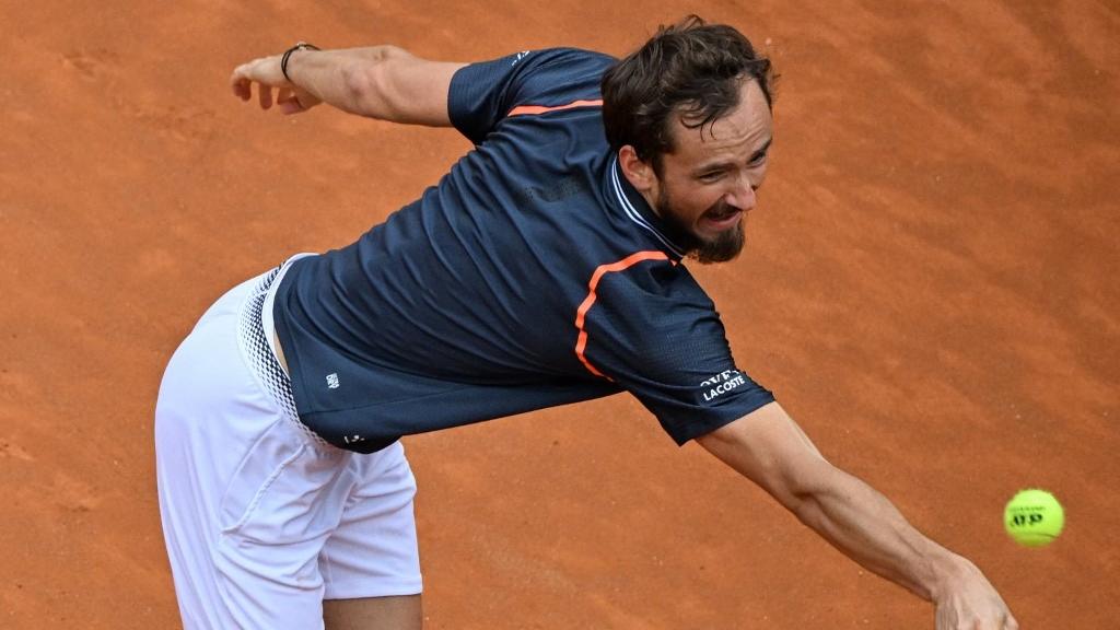 Medvedev Downs Hanfmann To Meet Tsitsipas In Rome Semis