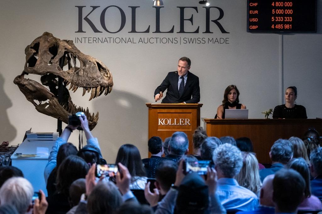 T Rex Skeleton Sells For More Than M At Swiss Auction