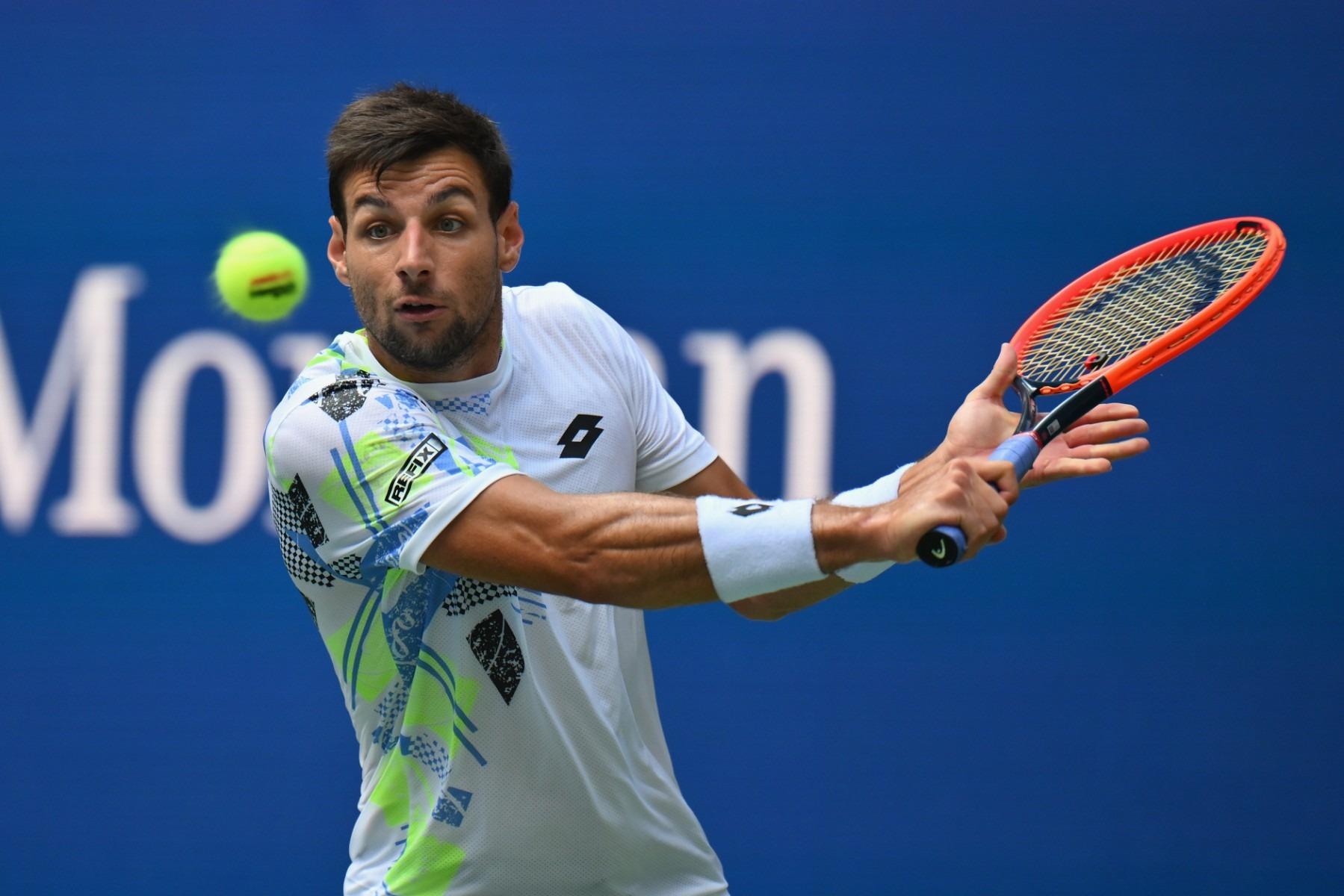 US Open: Djokovic Eases Past Zapata Miralles Into 3rd Round