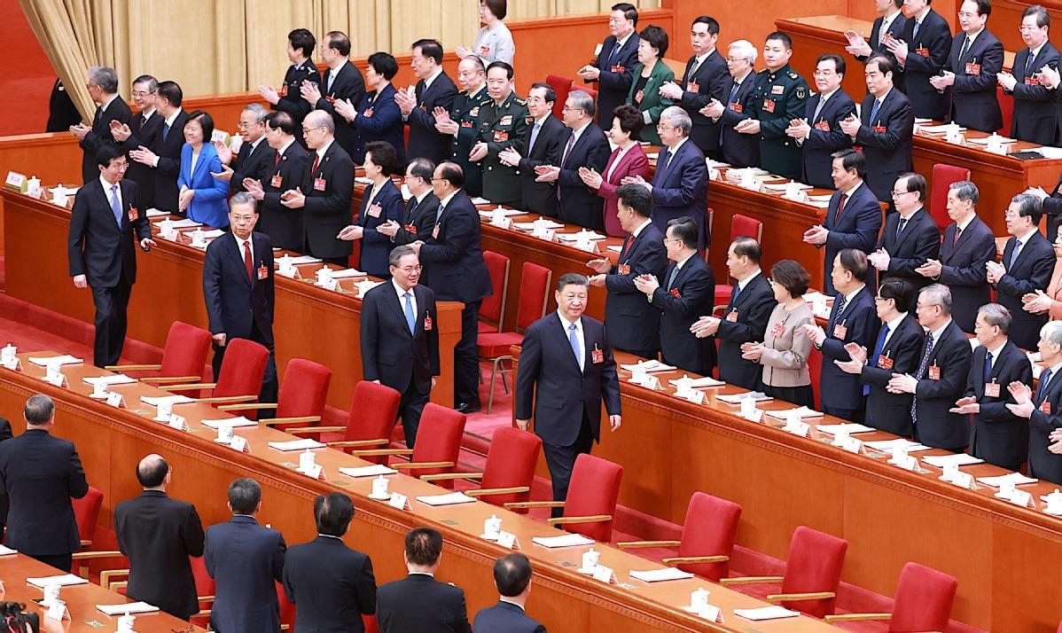 Chinese Legislators Eye Growth Boost