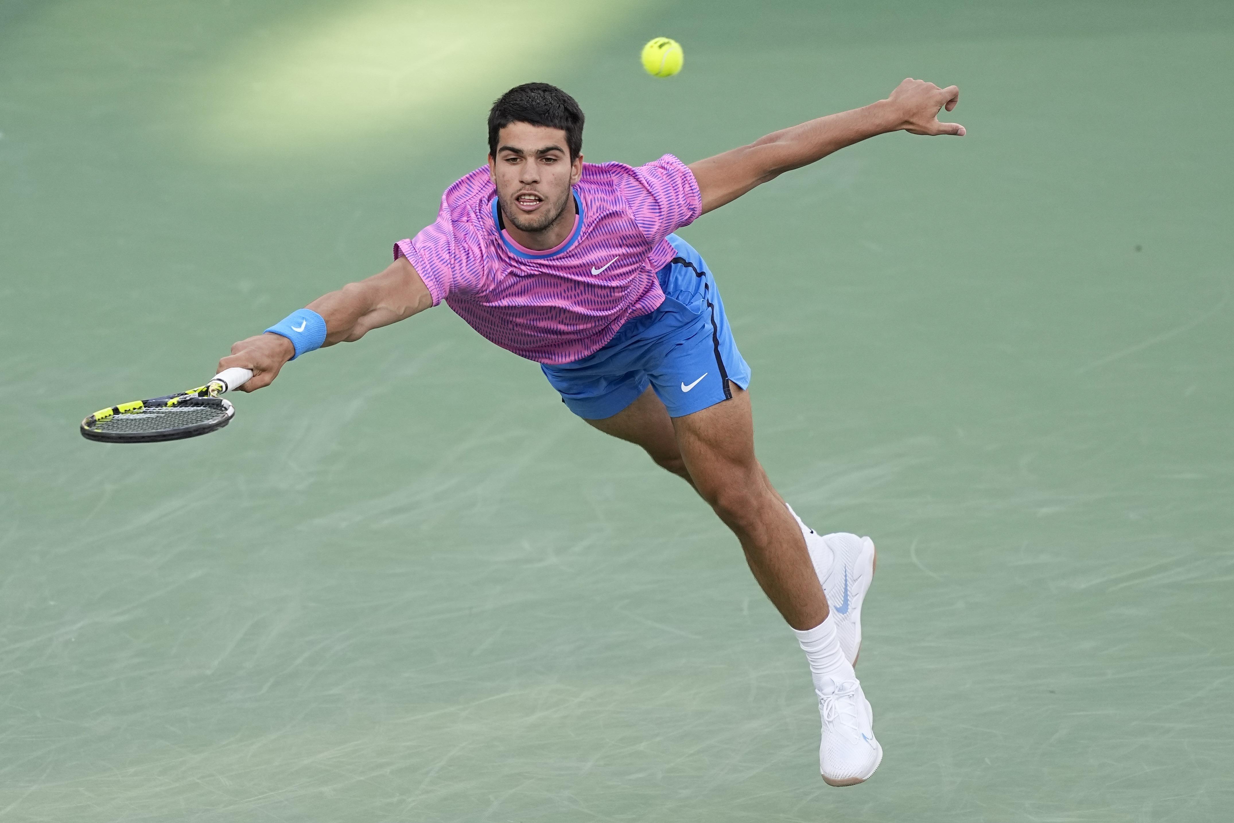 Stung Into Action, Alcaraz Flees The Bees At Indian Wells