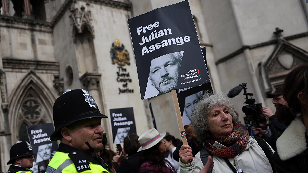 Julian Assange Wins Temporary Reprieve From Extradition To US