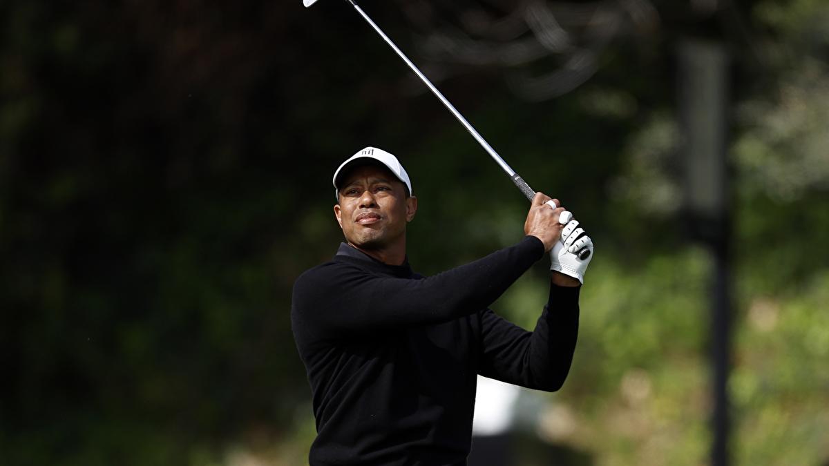 Woods says sorry after oncourse tampon joke prompts backlash