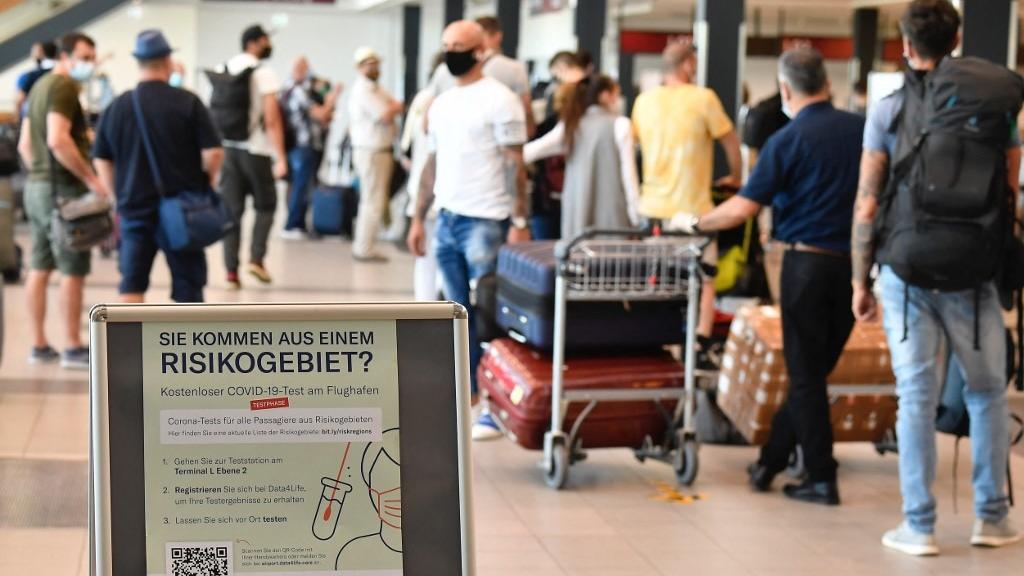 finally-open-let-s-take-a-look-at-the-new-berlin-airport-youtube