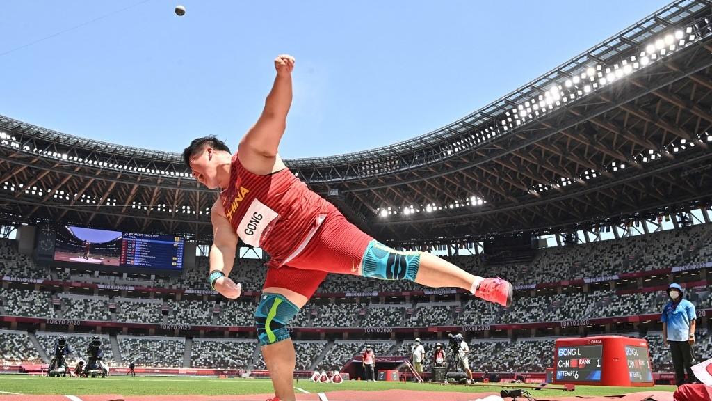 China's Shot Putter Gong Lijiao Wins Her 1st Olympic Gold