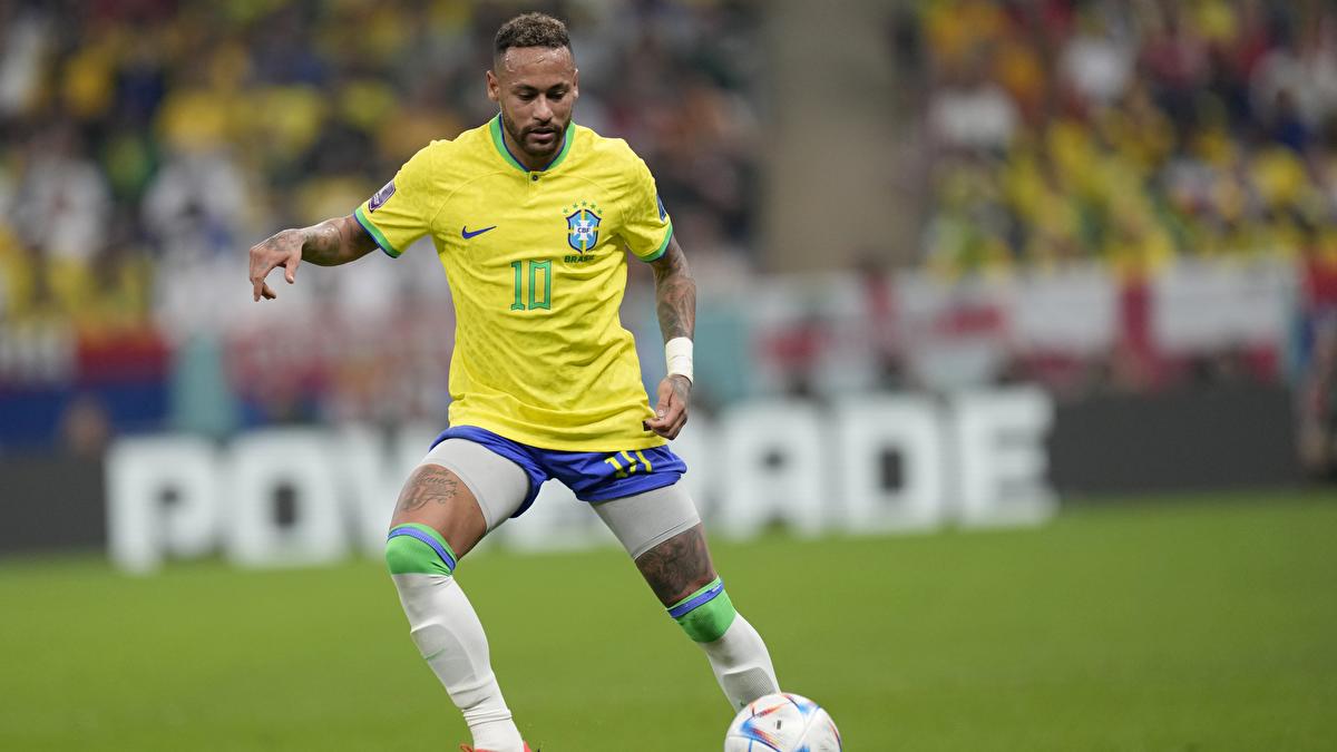 Brazil's Neymar fit to face South Korea, says coach Tite