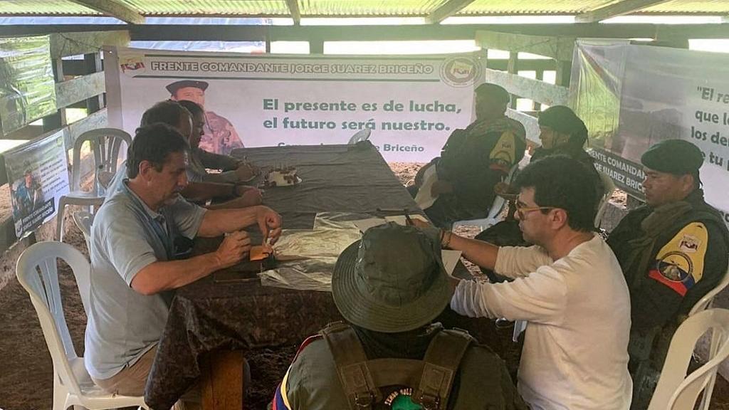 Colombian Govt, Dissident FARC Explore Potential Peace Talks